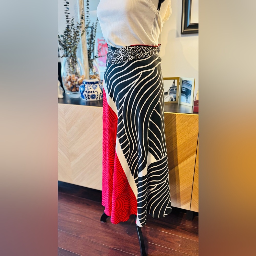 Reversible Maxi Wrap Skirt O/S - Picture 4 of 14